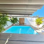 Nosotros Luxury