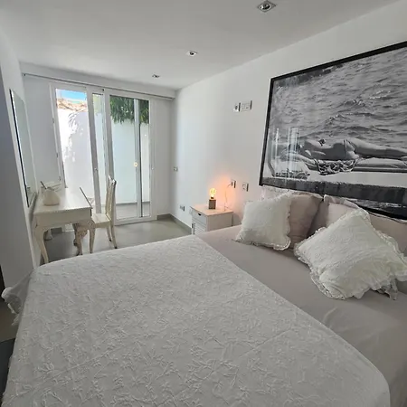 Nosotros Luxury Villa